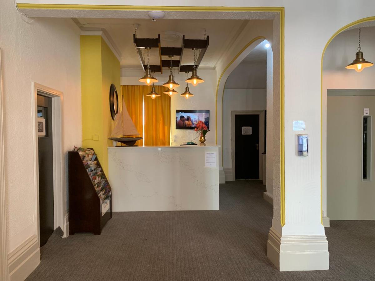 Pearl & Pebbles Eastbourne Hotell Eksteriør bilde