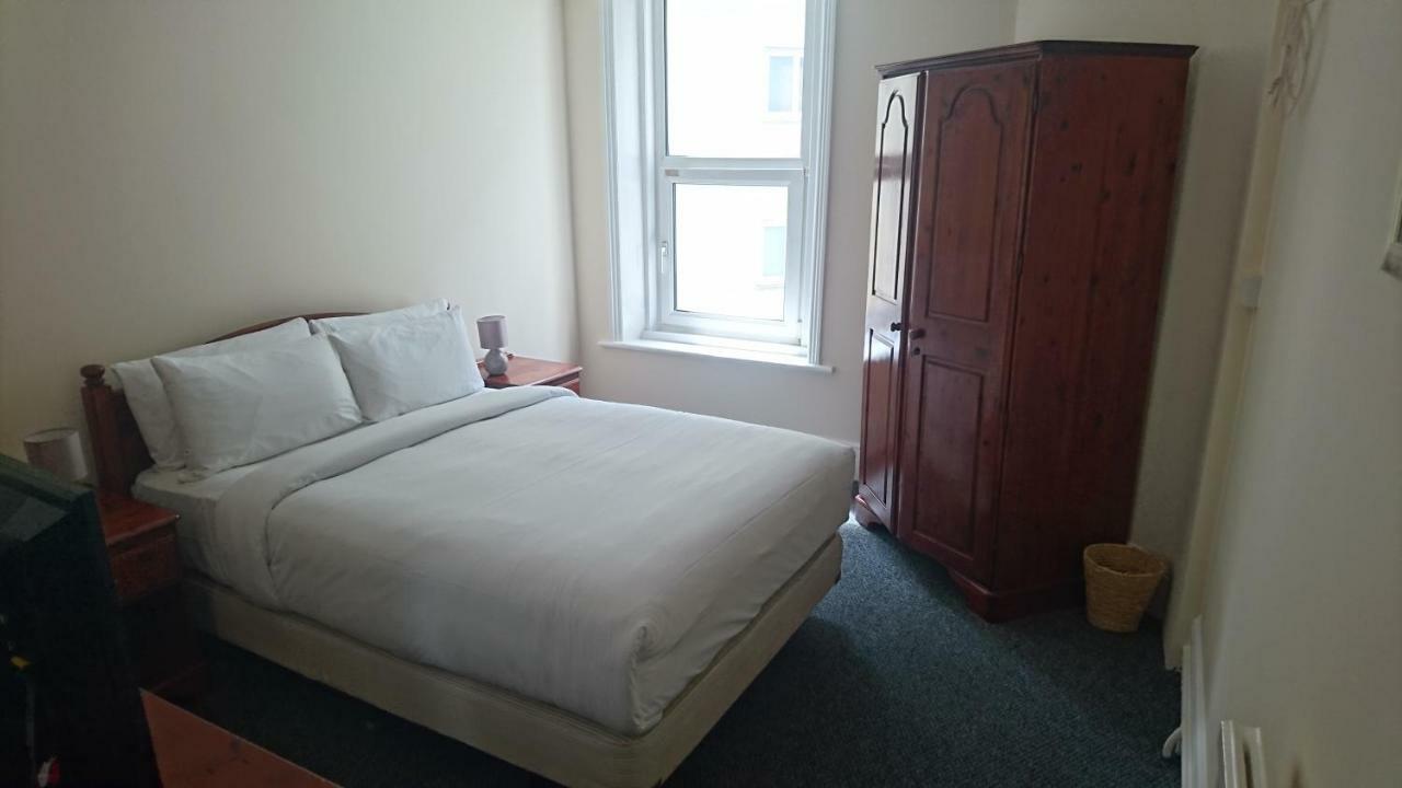 Pearl & Pebbles Eastbourne Hotell Eksteriør bilde